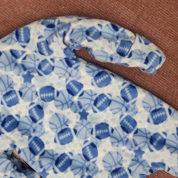 Healthtex Fleece Blue Football Footed Zip Up - Size 6-‎ 9 months - Picture 14 of 16